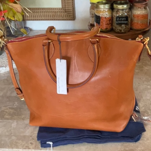 DOONEY & BOURKE Large Pocket Satchel. - Picture 2 of 7